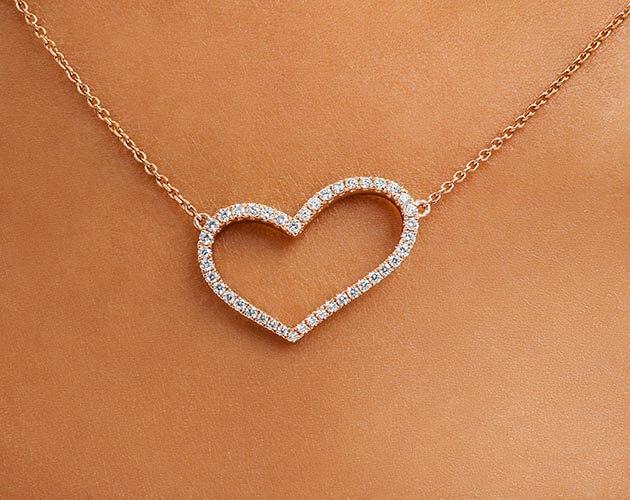14K Rose Gold Pavā Heart Shaped Necklace