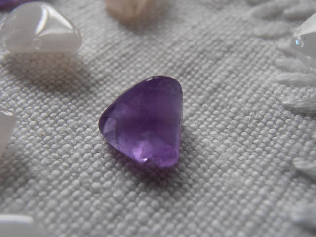 gemstone magnetism inert - Amethyst