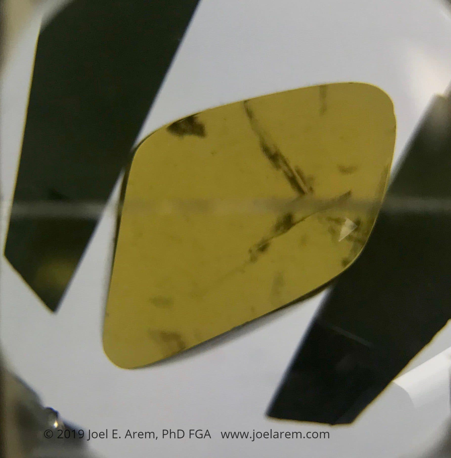 scapolite viewed down the C-axis