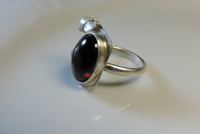 January birthstone - garnet