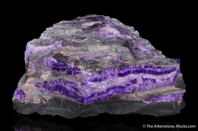Sugilite Photos & Images - Gem Gallery | International Gem Society