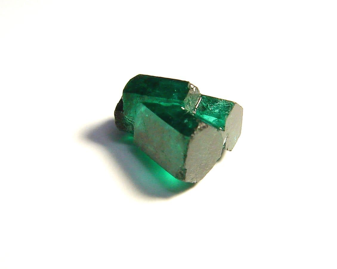 emerald rough - emerald buying guide