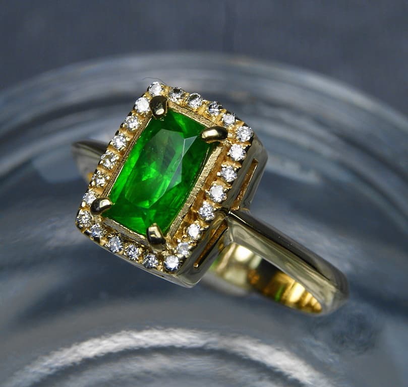 garnet buying - demantoid ring