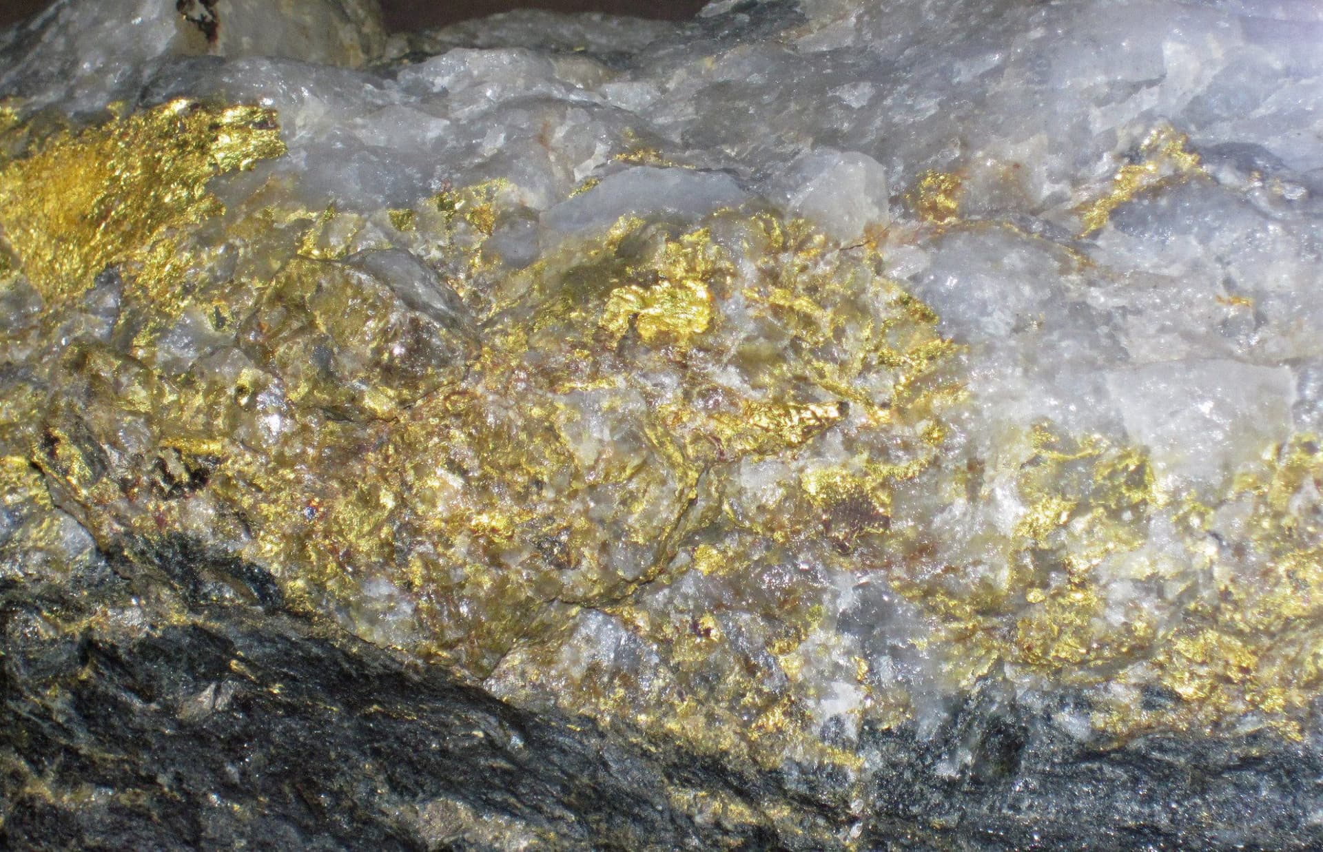 crystalline quartz buying - gold in quartz