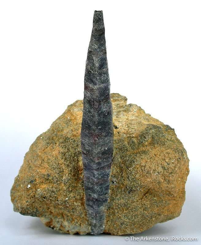 sapphire crystal in matrix - how do rubies and sapphires form