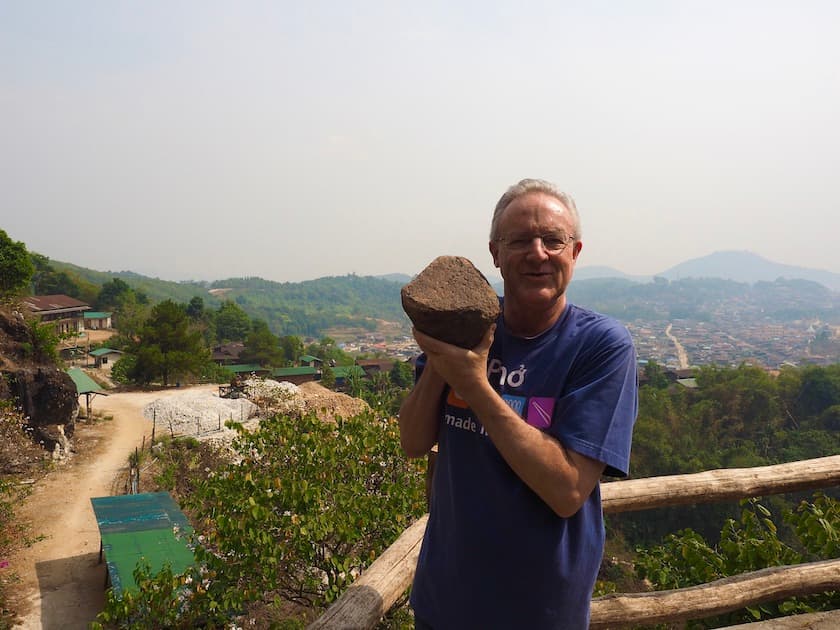 low-grade spinel crystal
