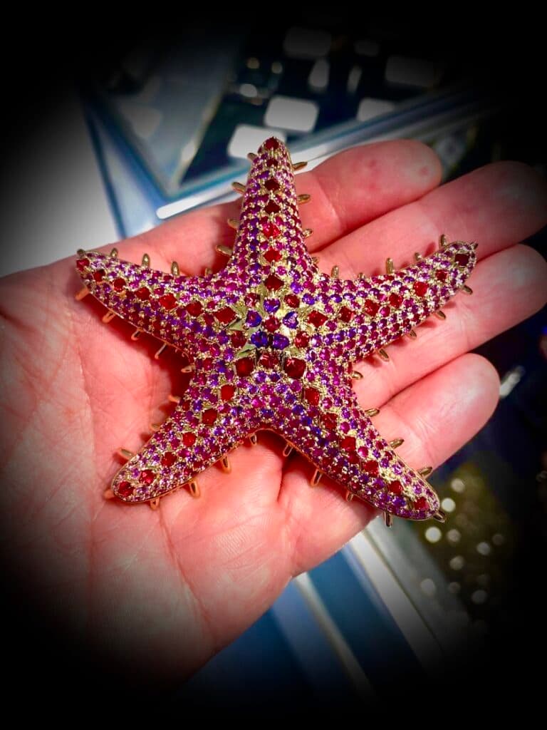 Jedi spinel starfish pendant