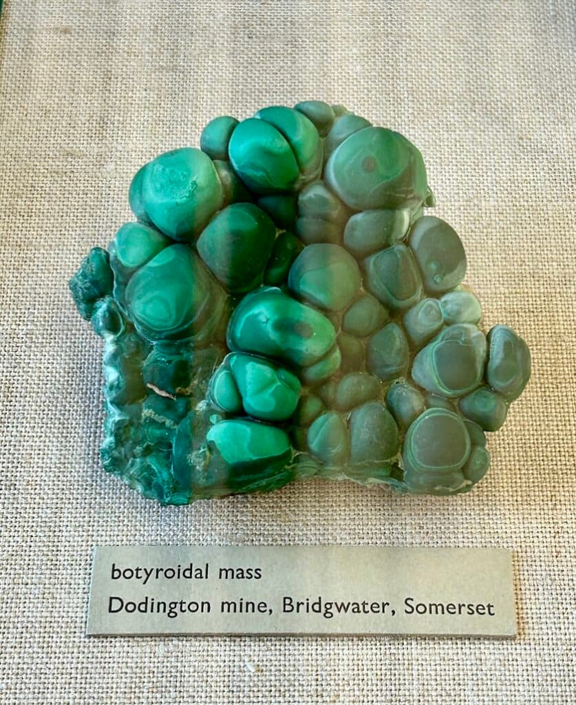 malachite - carbonates