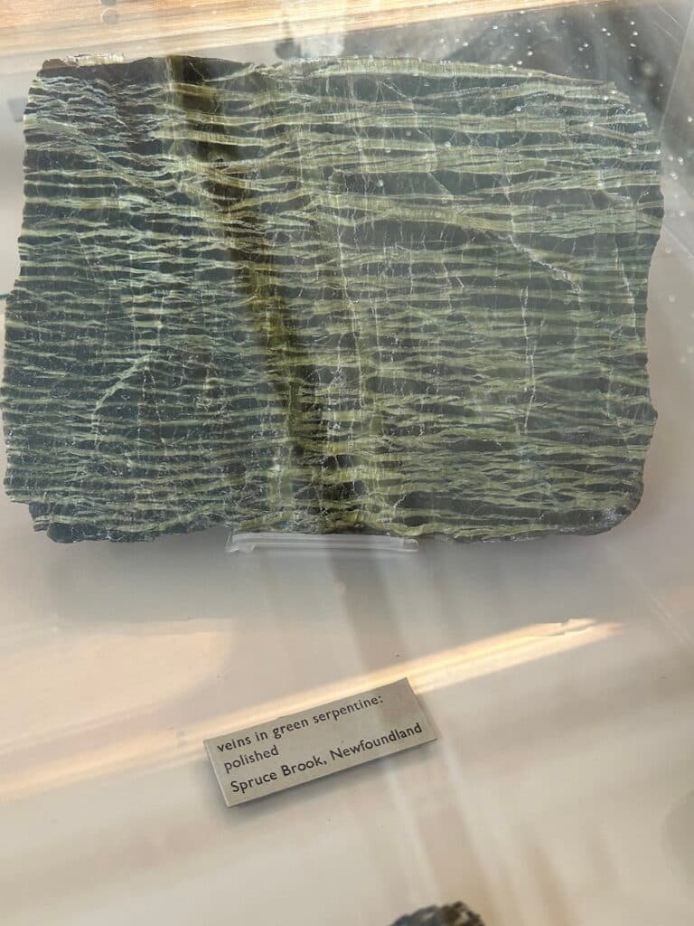 chrysotile - phyllosilicates