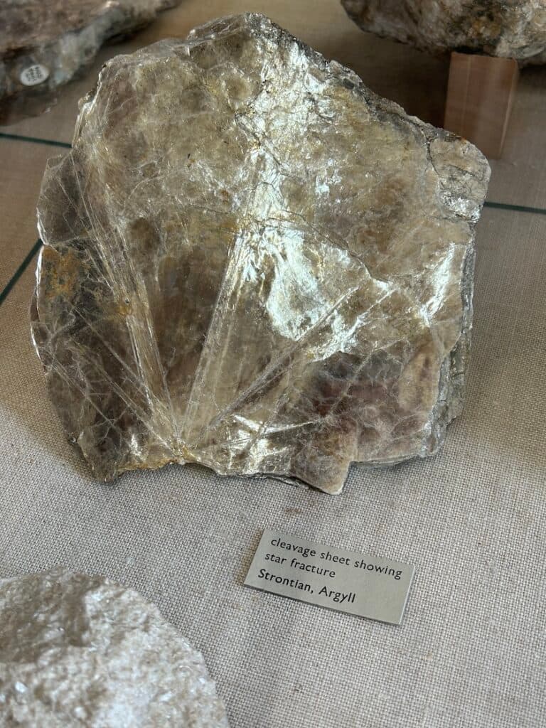 muscovite - phyllosilicates