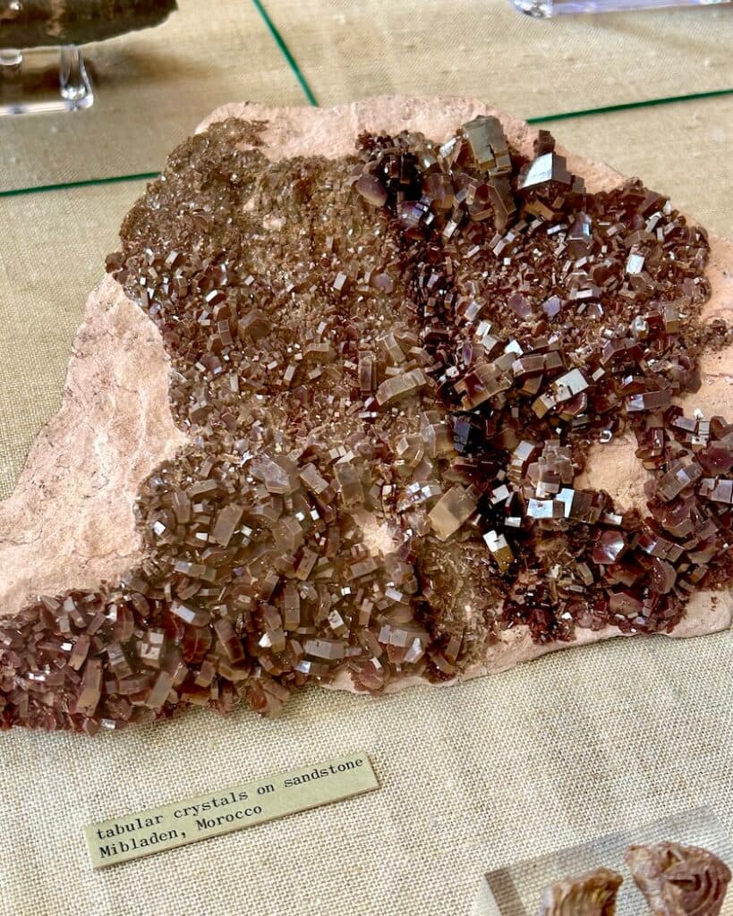 vanadinite crystals