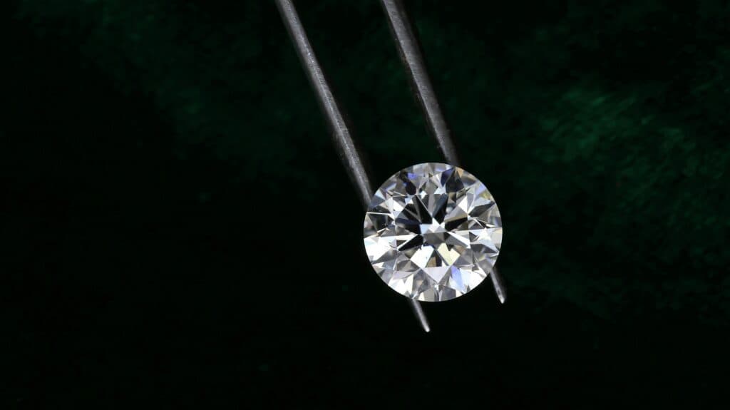Diamond in round brilliant cut — the epitome of sparkle and precision, expertly crafted to enhance brilliance and fire.