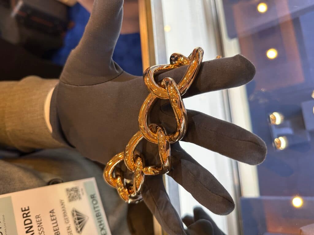 IsabelleFa's Grace 39 model chain