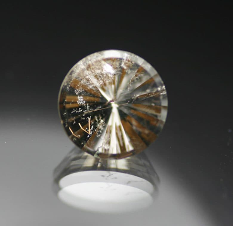quartz with rutile - table view