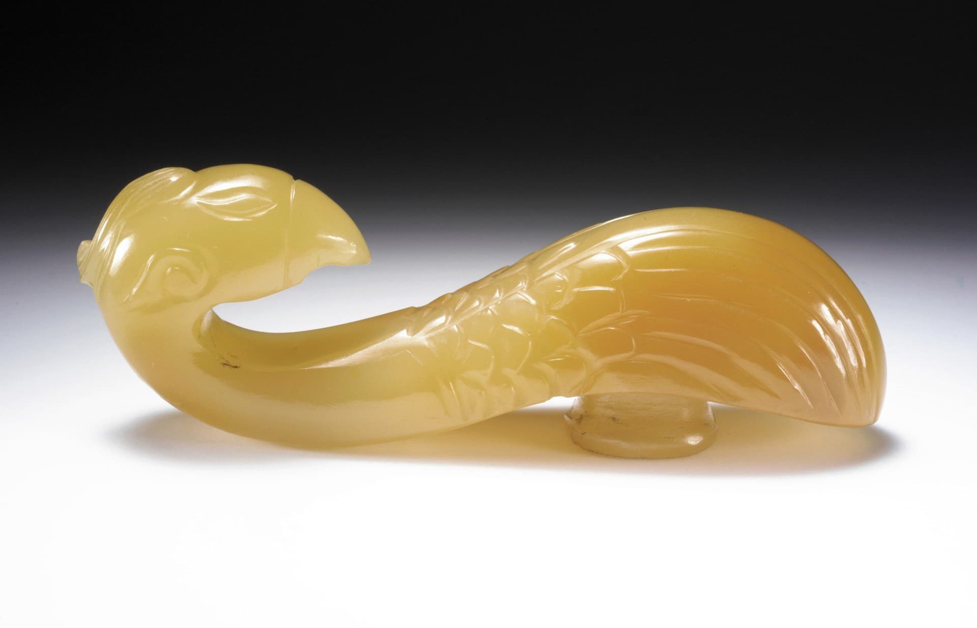 Chinese carved agate phoenix belt hook - grading gem carvings