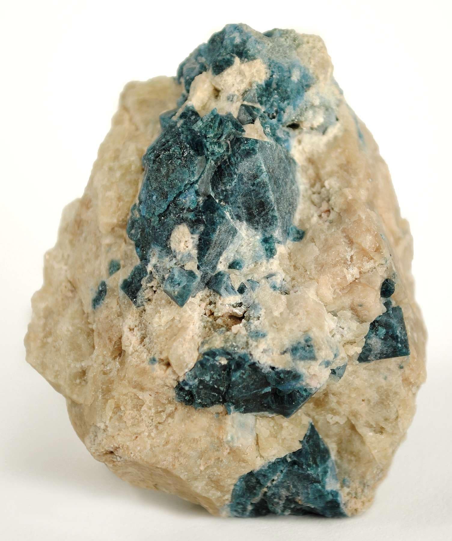 Blue spinel, Montana, US - Spinel Buying Guide