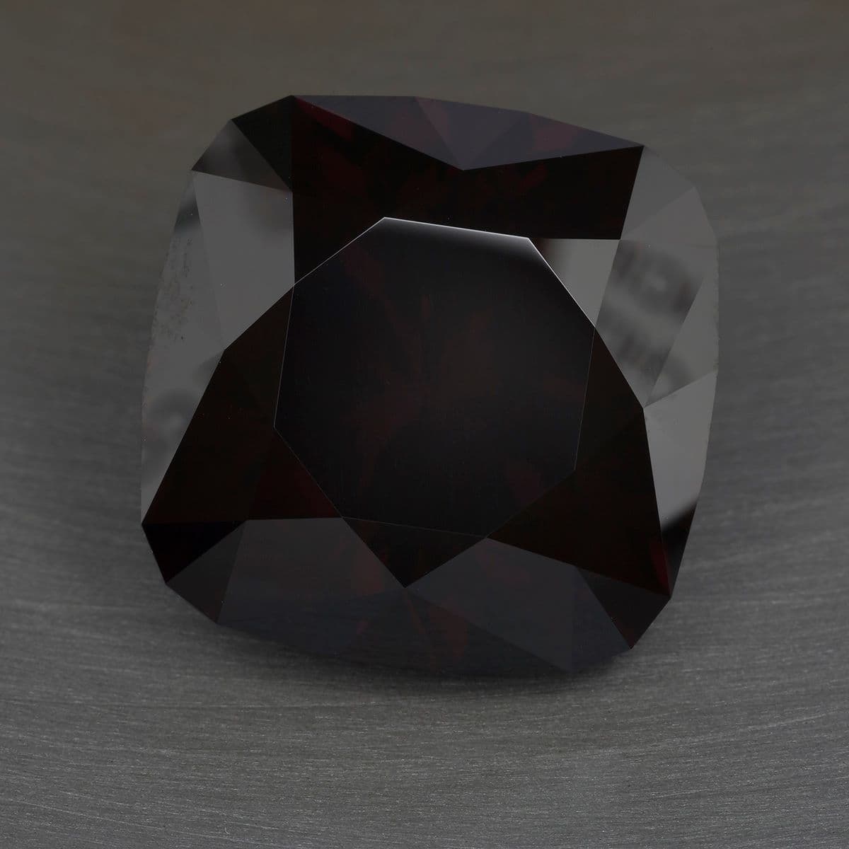 zircon buying - 51.87 carat Tanzanian zircon before treatment