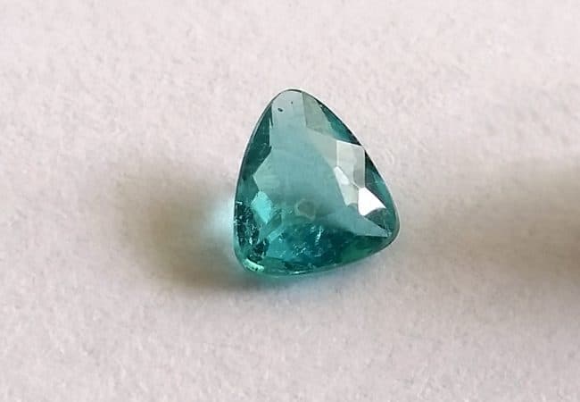paraiba tourmaline buying guide - 0.36ct Brazilian gem