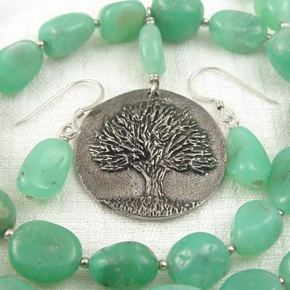 chrysoprase buying guide - dyed chrysoprase beads necklace and earrings