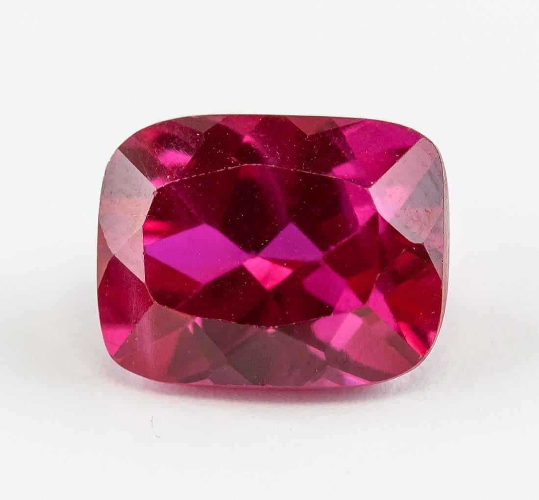 cushion-cut ruby - Mozambique