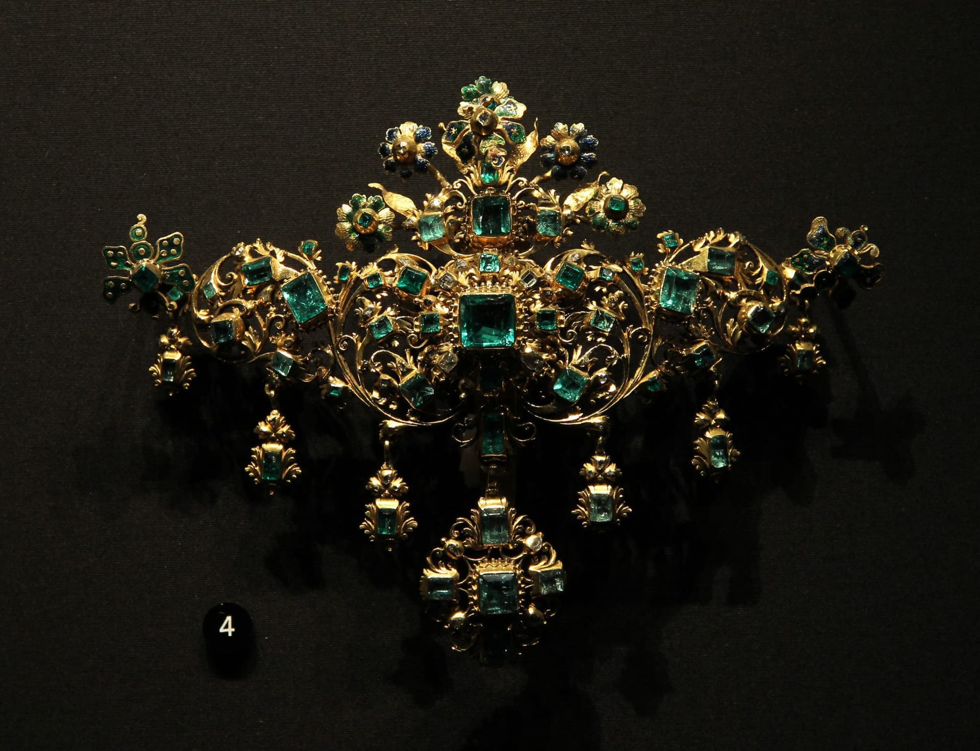 historic colombian emeralds