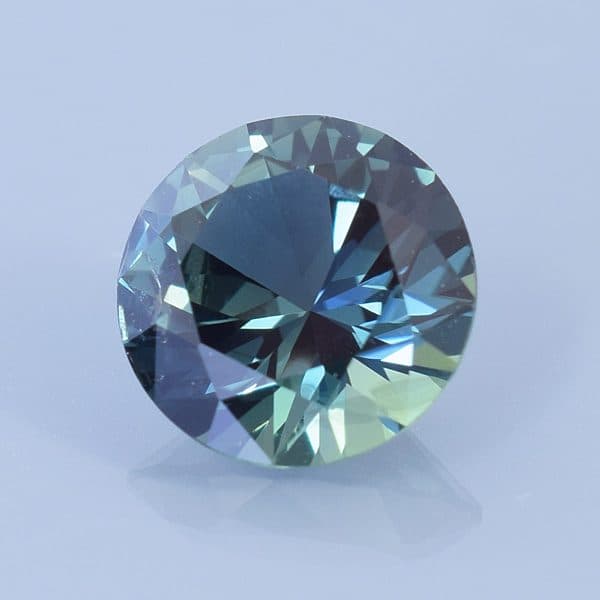 Finished version of Round Brilliant Cut Sapphire