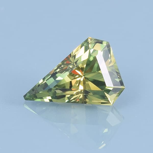 Barion Triangle Cut Bi-Color Sapphire