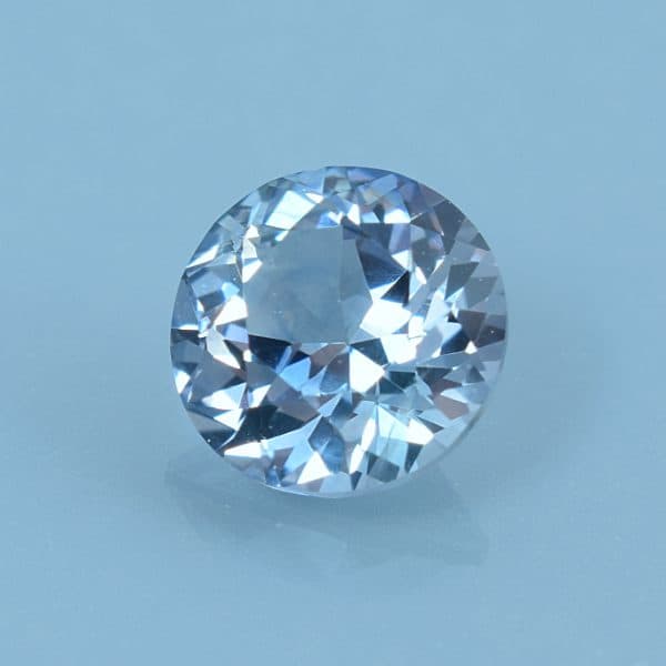 Finished version of CustomRound Brilliant Cut Sapphire
