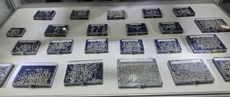 natural diamonds offered at JCK by Dharam Export