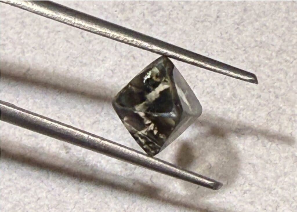 asteroid diamond has a beautiful octahedral shape