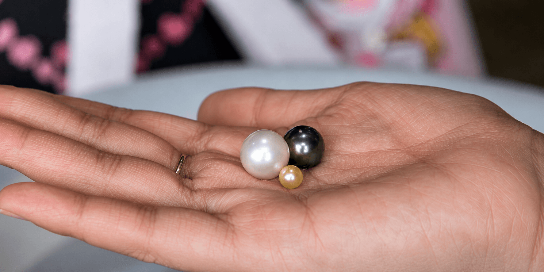 How to Tell If a Pearl Is Real: Expert Methods and What Certificates Mean