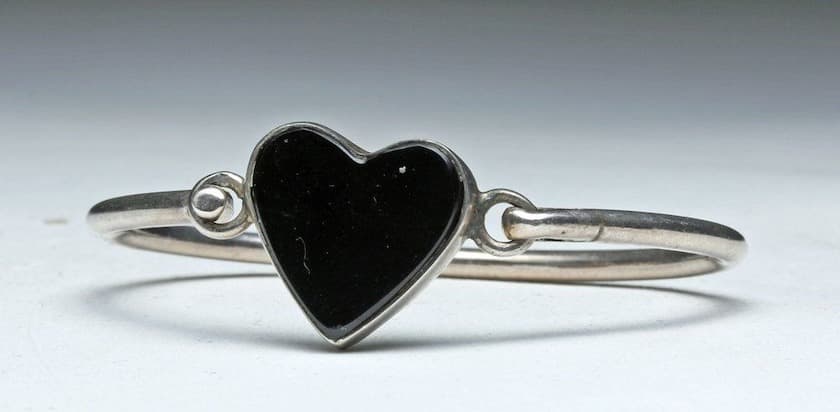 Black gem bangle ***lll main image 1
