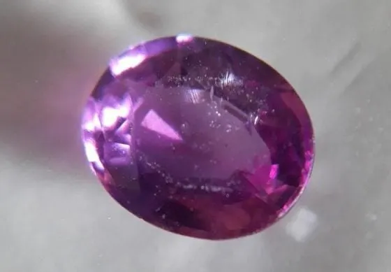 pink sapphire with fingerprint inclusion - Sri Lanka