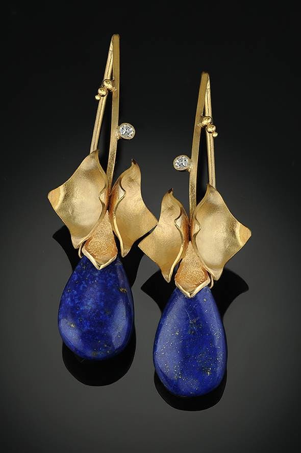 lapis lazuli buying guide - earrings