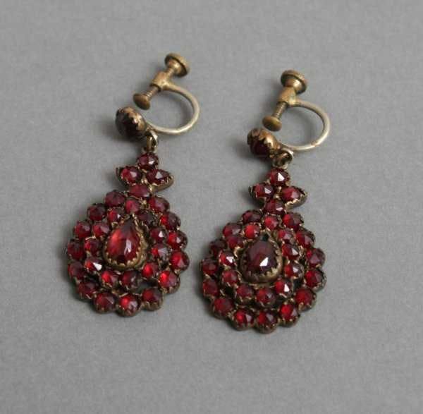 antique Bohemian garnet earrings - garnet symbolism and legends