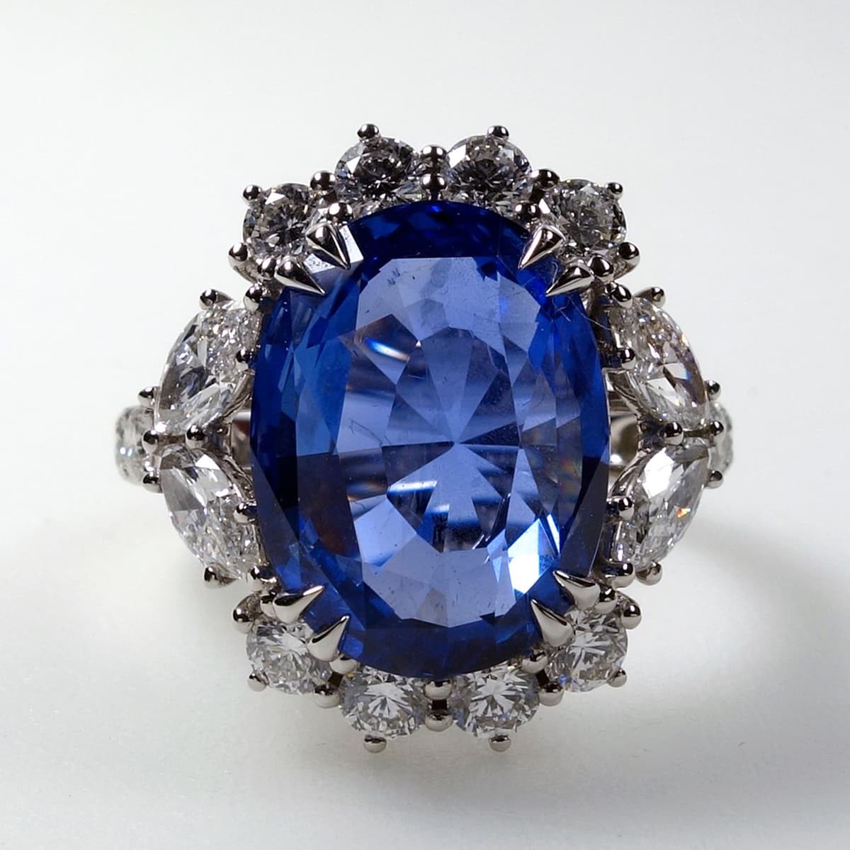 Reserve stock Jewelers Chicago land / Fort Myers Florida / Worldwide via site