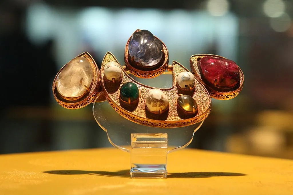 Chinese jewelry piece