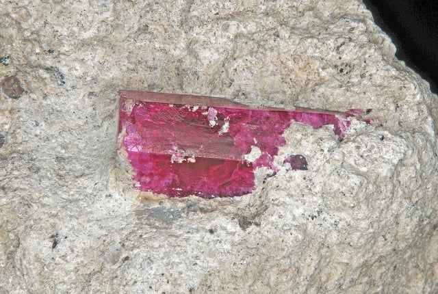 impurity ions - red beryl