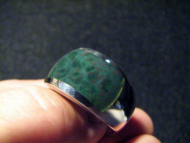 bloodstone - birthstone gemology