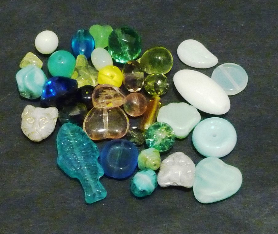 uranium glass, incandescent light - glass gemstones