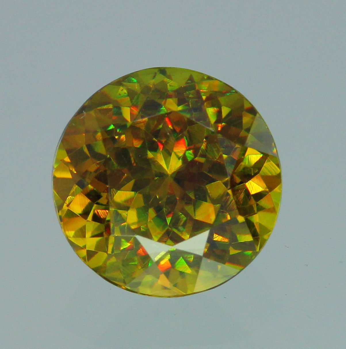 round sphene - Madagascar
