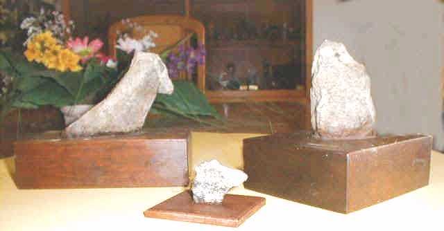 suiseki stones