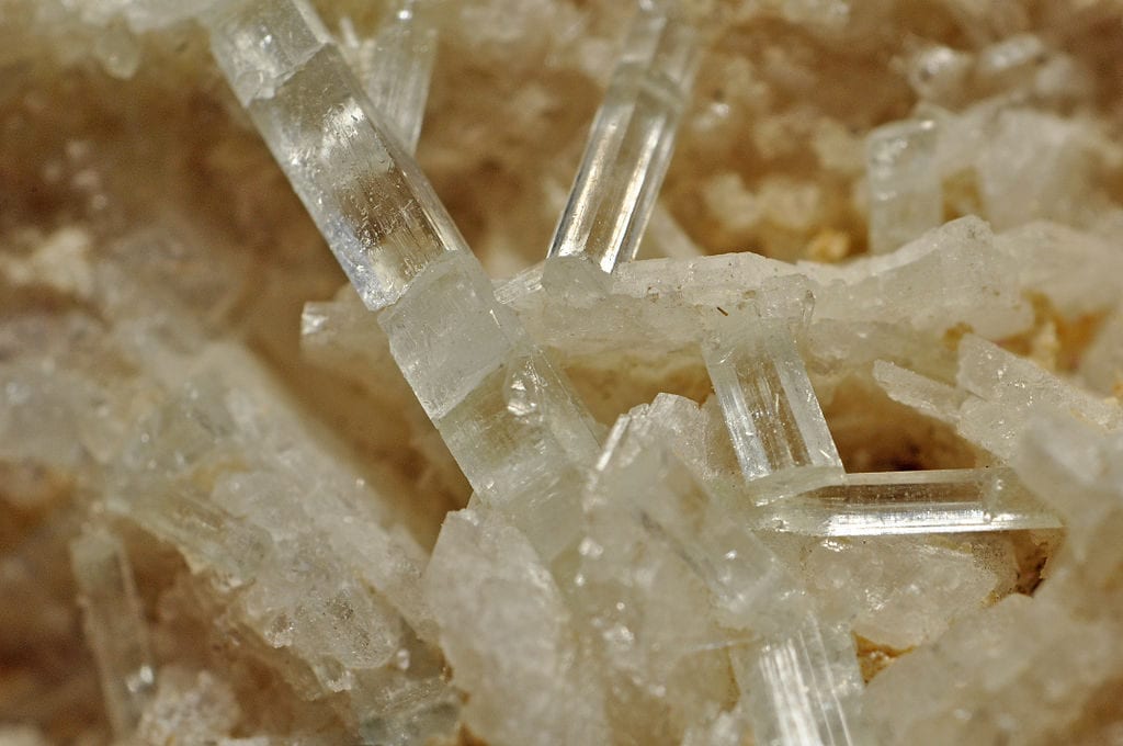 goshenite and quartz crystals