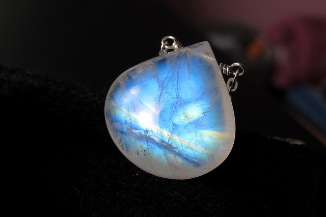 moonstone symbolism - necklace