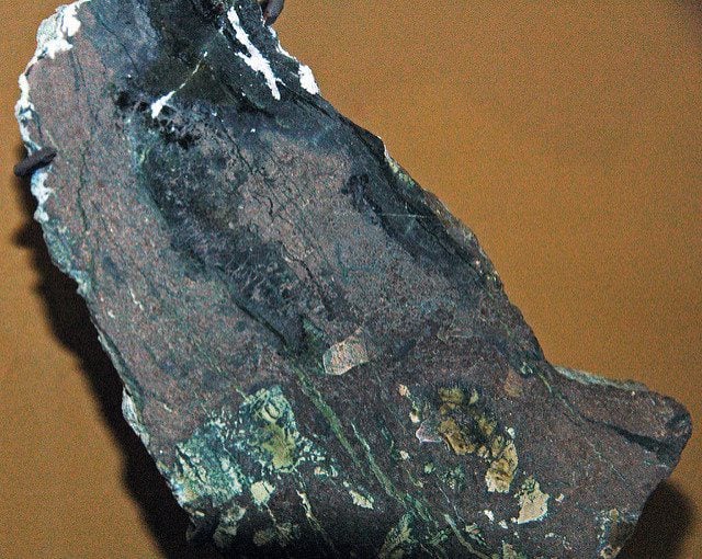 niccolite with annabergite