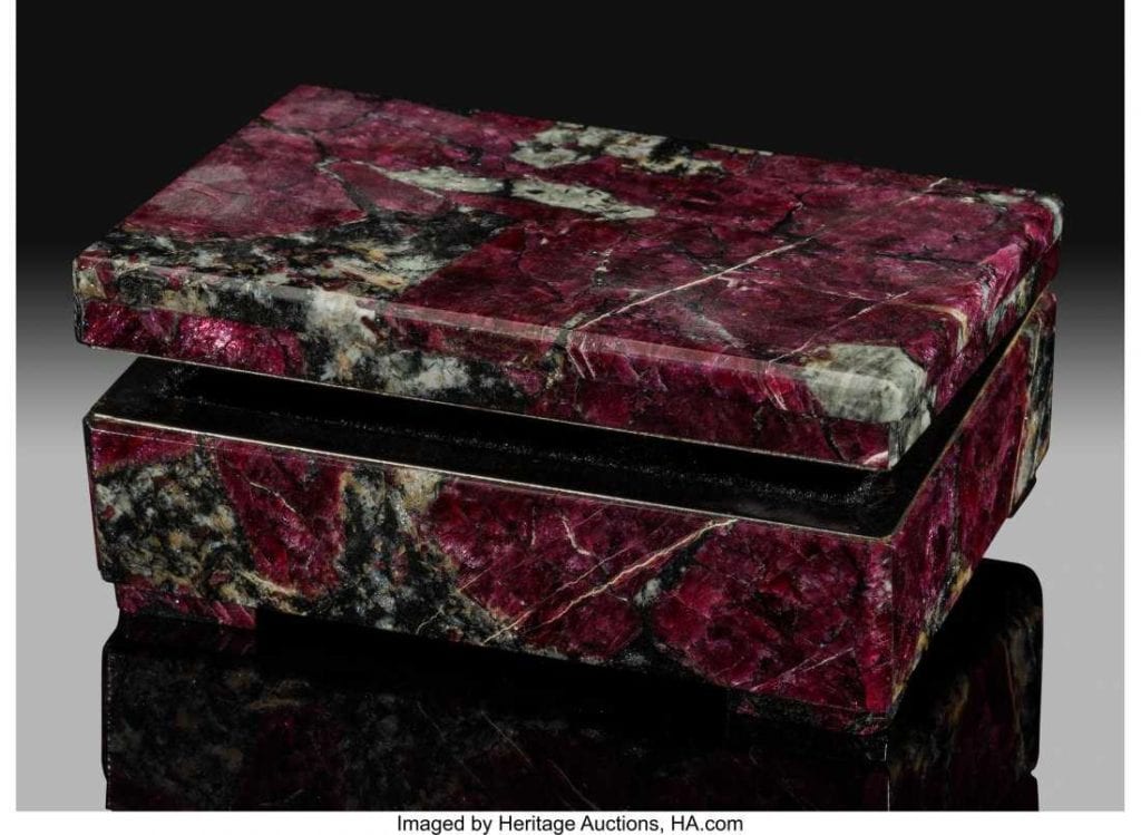 eudialyte box - Russia