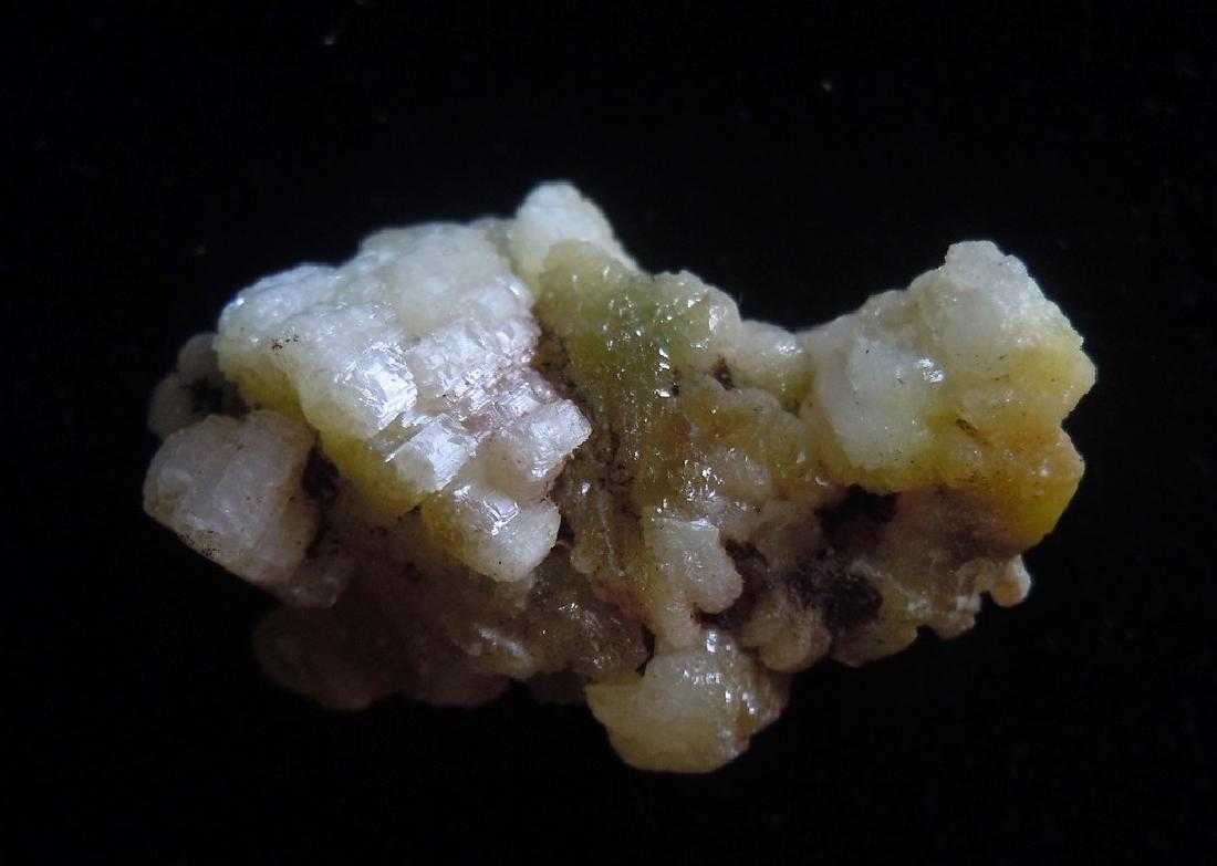 cerussite crystals with resinous luster - Tasmania