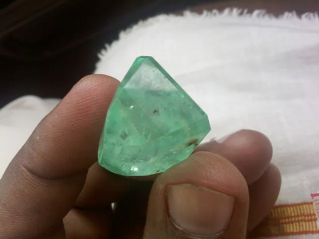 emerald symbolism - cut stones