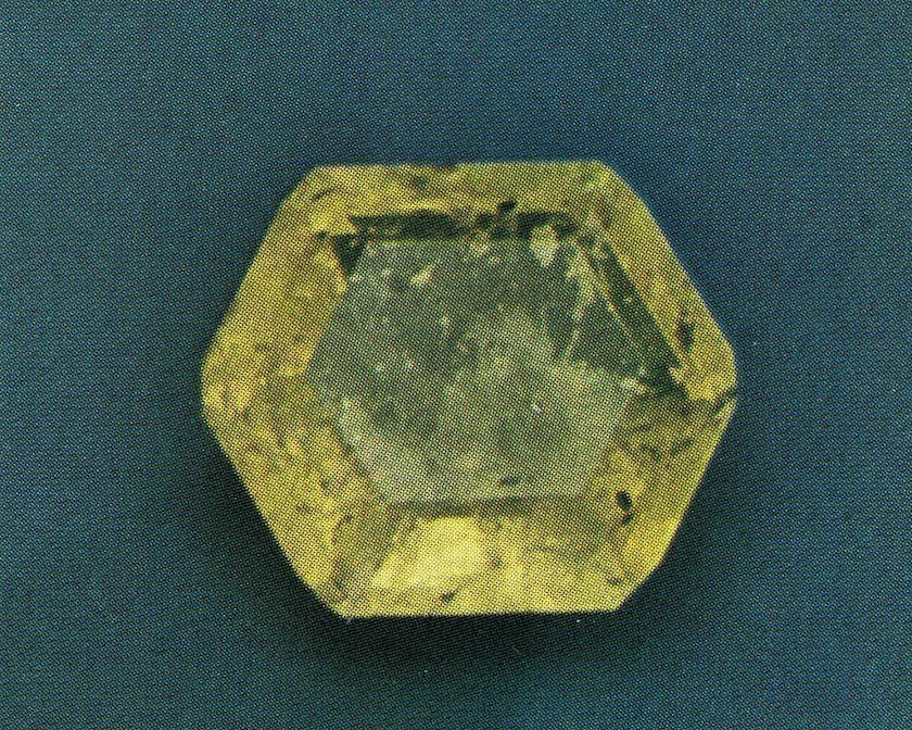 Faceted gem - Namibia copy - FI