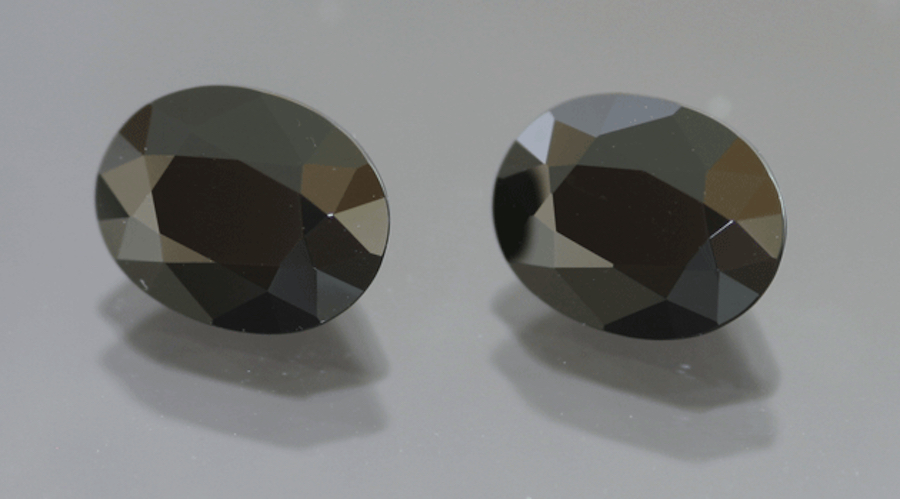 faceted serendibites